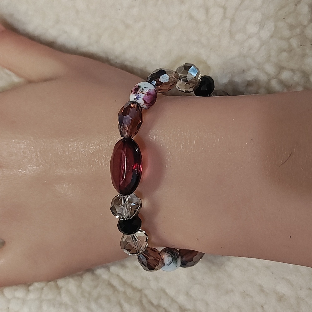 Handmade Bracelet And Earring Set - Picture 3 of 5